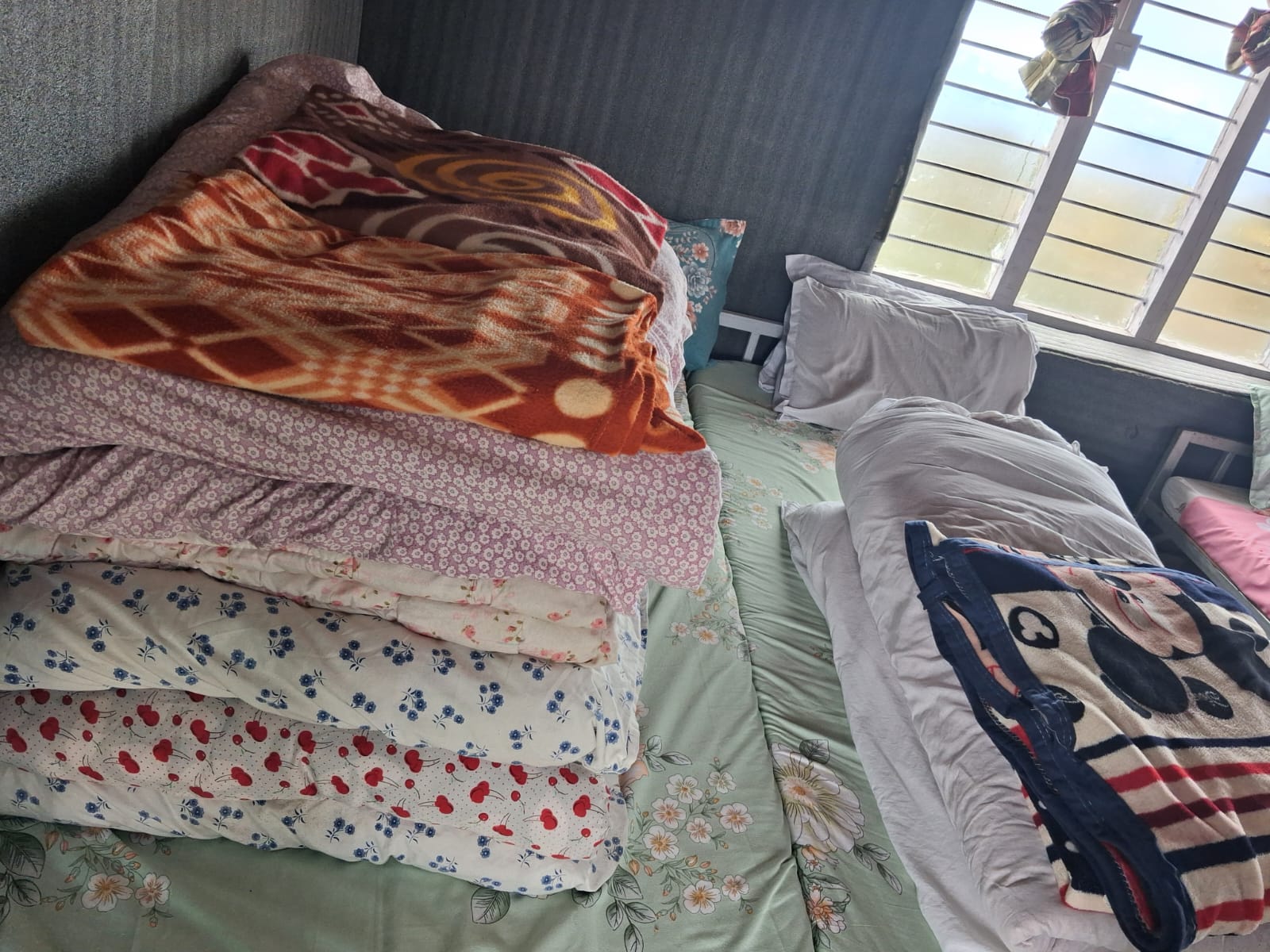 Doubl Bed